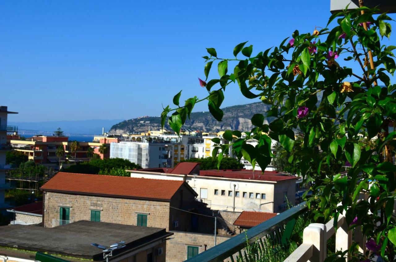 Luiselle Charming Accommodation Sorrento City Center Экстерьер фото