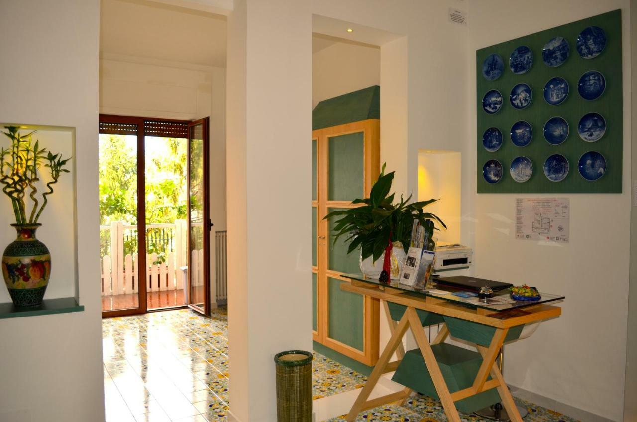 Luiselle Charming Accommodation Sorrento City Center Экстерьер фото